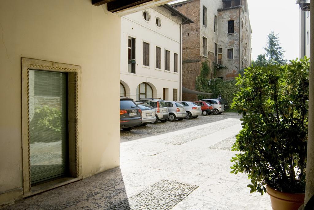 Le Dimore Del Conte Vicenza Ruang foto